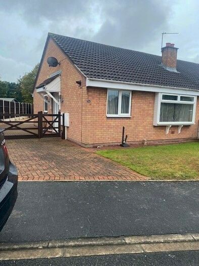 2 Bedroom Bungalow To Rent In Summerfields Drive, Blaxton, Doncaster, DN9