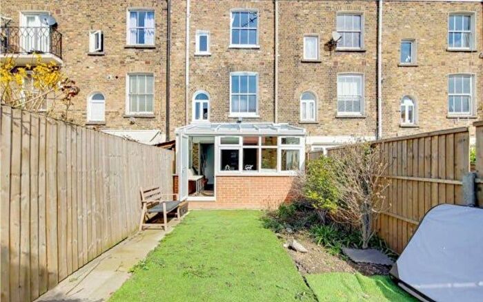 3 Bedroom Detached House For Sale In Cable Street, London, E1W