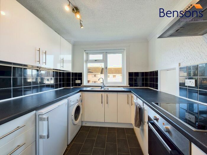 2 Bedroom Flat To Rent In Elphinstone Crescent, Murray, East Kilbride, South Lanarkshire, G75