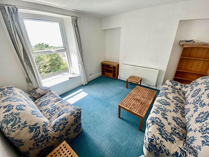 1 Bedroom Flat To Rent In Montpelier Terrace, Ffynone, Uplands, Swansea, SA1