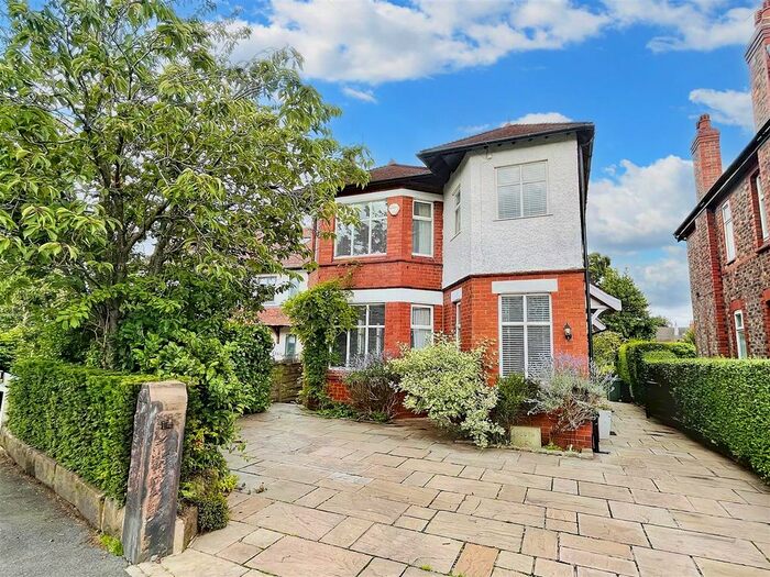 4 Bedroom Detached House For Sale In Bankhall Lane, Hale, Altrincham, WA15