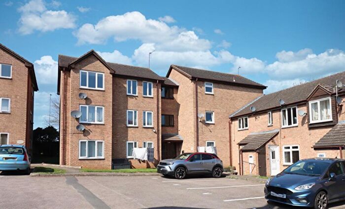 2 Bedroom Apartment To Rent In Tunwell Lane, Corby, NN17