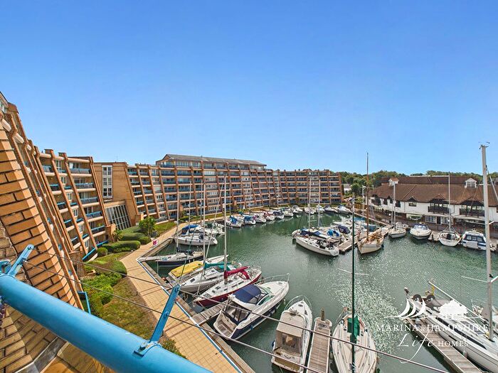 1 Bedroom Flat For Sale In Oyster Quay, Port Solent, PO6