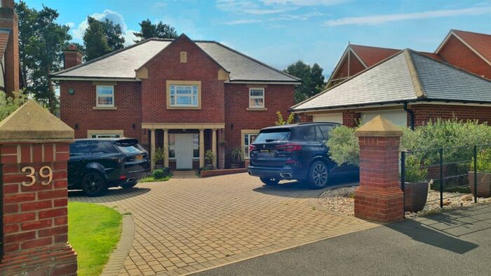 5 Bedroom Detached House For Sale In Black Wood, Wynyard, Billingham, TS22