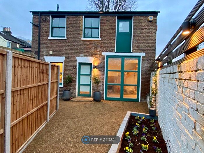 1 Bedroom Detached House To Rent In Clarence Road, London, N22