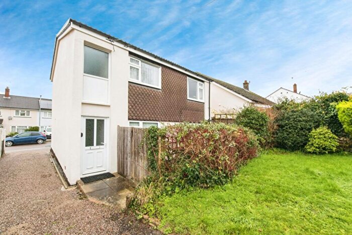 2 Bedroom Flat For Sale In Eureka Terrace, Honiton, Devon, EX14