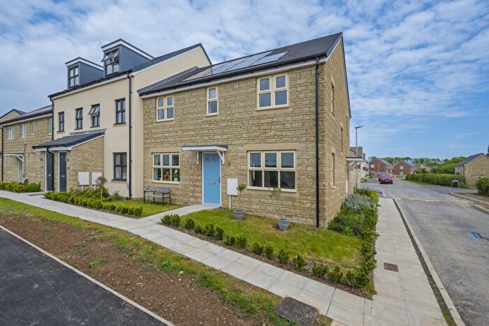 4 Bedroom End Terrace House For Sale In Gleiser View, Malmesbury, SN16
