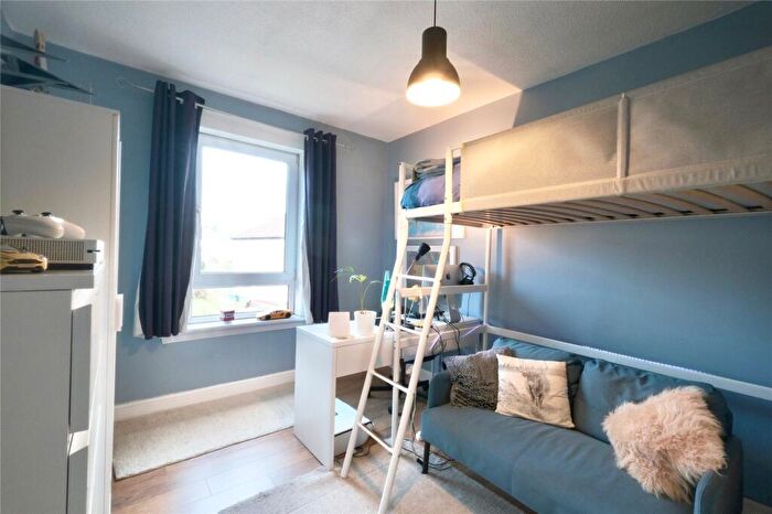 2 Bedroom Flat For Sale In Thane Road, Knightswood, Glasgow, G13