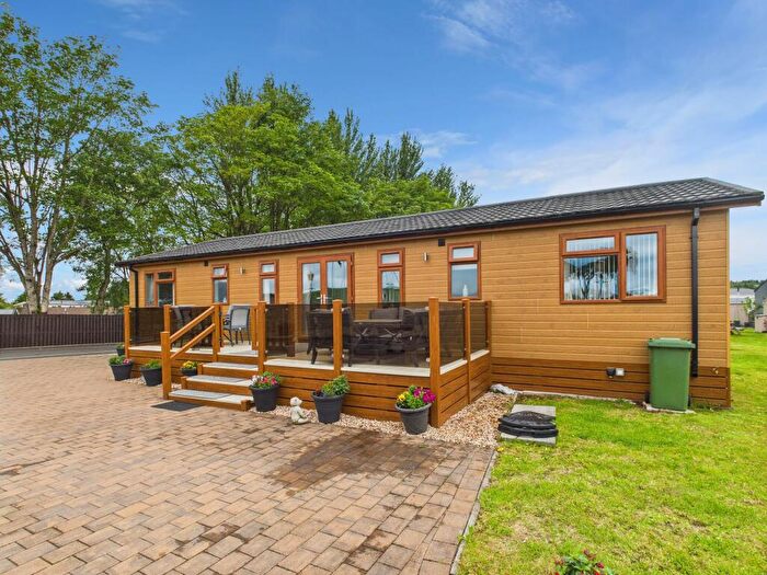 4 Bedroom Park Home For Sale In Kingdom Park View, Ravenstruther, ML11