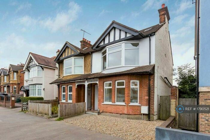 4 Bedroom Semi-Detached House To Rent In Hatfield Road, St. Albans, AL1