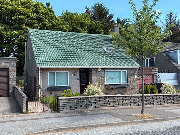 3 Bedroom Bungalow To Rent In Gordon Place, Bridge Of Don, Aberdeen, AB23
