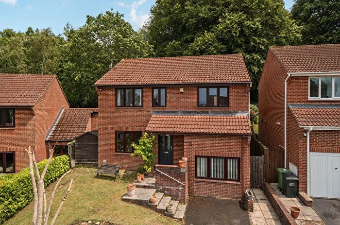 4 Bedroom Detached House For Sale In Fern Road, Newton Abbot, Devon, TQ12