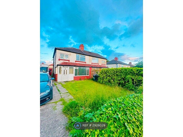 3 Bedroom Semi-detached House To Rent In Talbot Gardens, Leeds, LS8