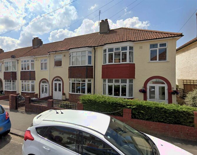 3 Bedroom End Of Terrace House To Rent In Beverley Road, Horfield, Bristol, BS7