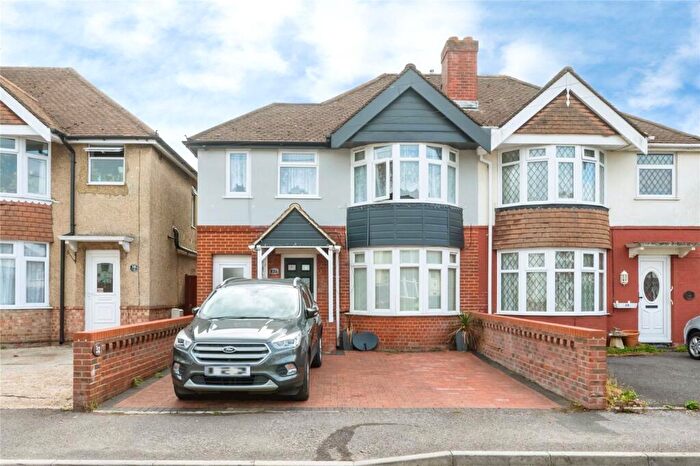 3 Bedroom Semi-Detached House For Sale In Mowbray Road, Southampton, Hampshire, SO19