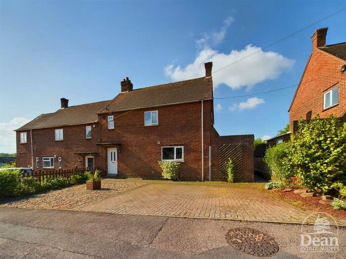 3 Bedroom Semi-Detached House For Sale In Milling Crescent, Aylburton, Lydney, GL15