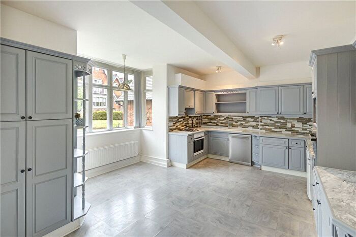 3 Bedroom Flat For Sale In Coombe House, Devey Close, KT2