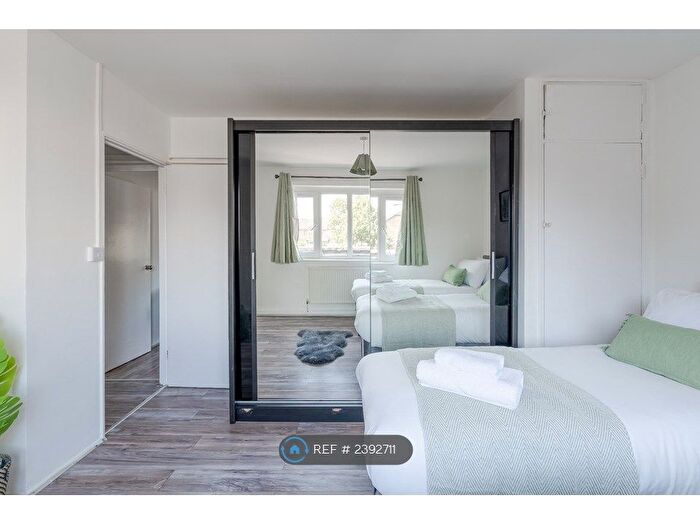 1 Bedroom Flat To Rent In Westbury Road, Barking, IG11