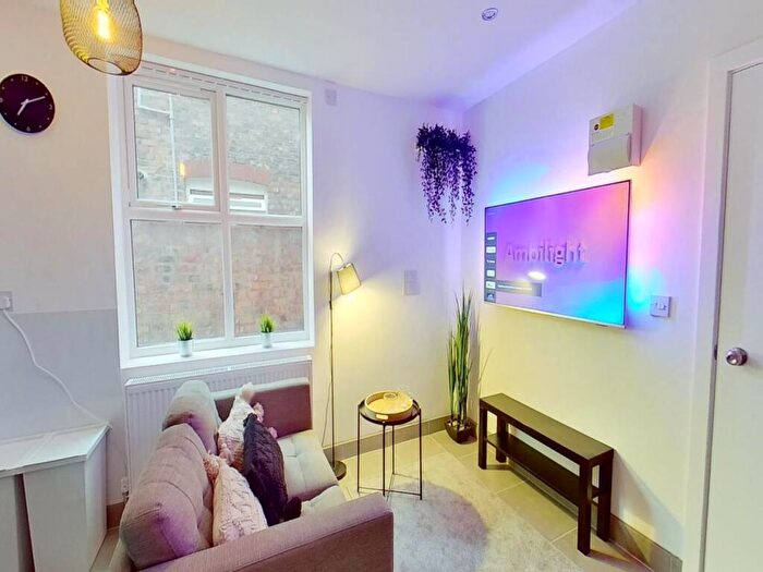 Studio To Rent In Barrfield Road, Salford, M6