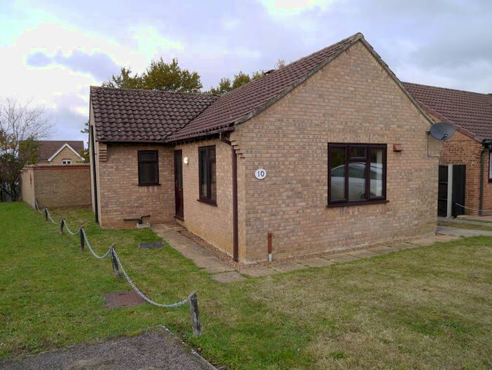 2 Bedroom Detached Bungalow To Rent In Poplar Close, Downham Market, PE38