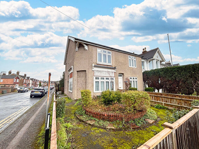 1 Bedroom Maisonette To Rent In Nutfield Road, Merstham, Redhill, RH1