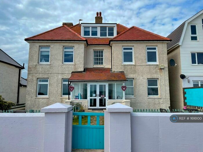 1 Bedroom Flat To Rent In Marine Parade, Hythe, CT21