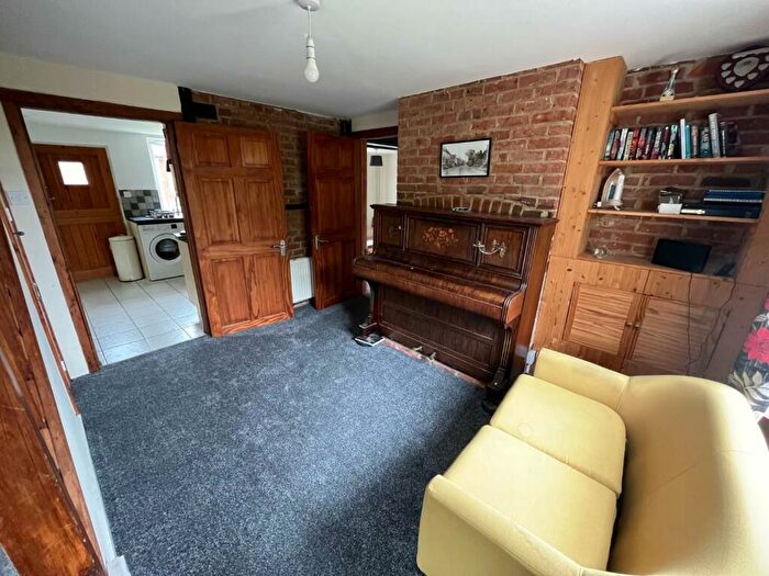 3 Bedroom House For Sale In Beecroft Lane, Stevenage, SG2