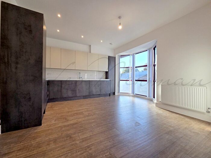 2 Bedroom Flat To Rent In Woodlands Business Village, Basingstoke, RG21