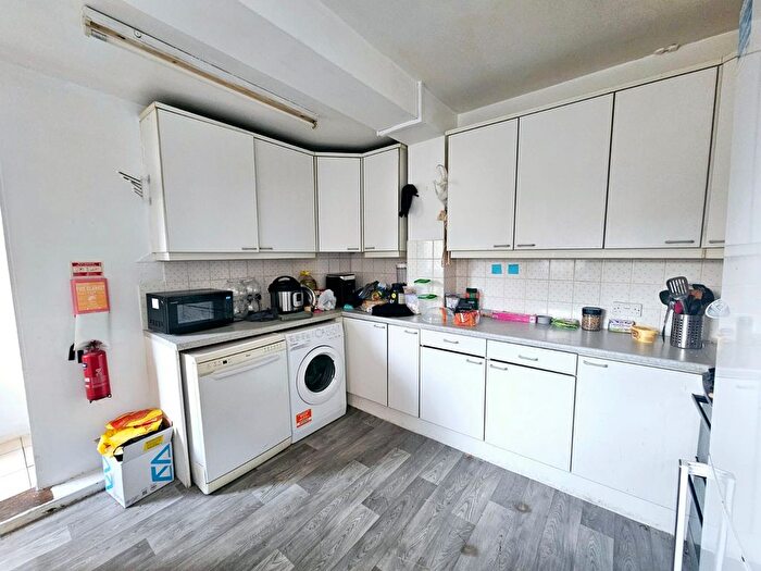 4 Bedroom Property To Rent In Morris Road, Southampton, SO15