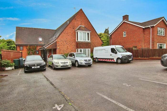 1 Bedroom Maisonette To Rent In Hamble Lane, Hamble, SO31