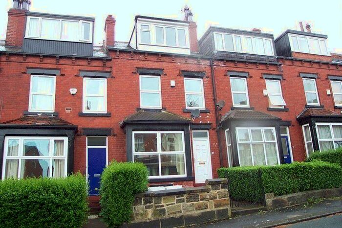 8 Bedroom Terraced House To Rent In Headingley Avenue, Leeds, LS6