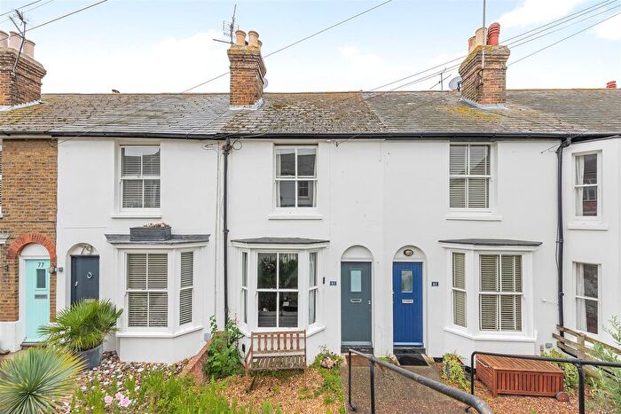 2 Bedroom Property To Rent In Island Wall, Whitstable, CT5