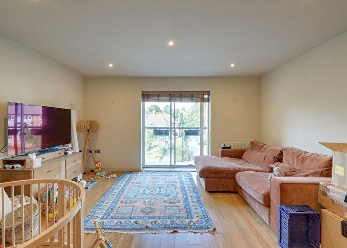 2 Bedroom Flat To Rent In Dacres Road, Forest Point, SE23