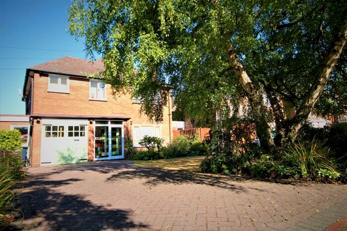 4 Bedroom Detached House For Sale In Ferndown Road, Solihull, B91