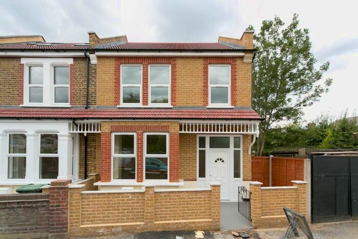 4 Bedroom End Of Terrace House To Rent In Ashley Road, London, E4