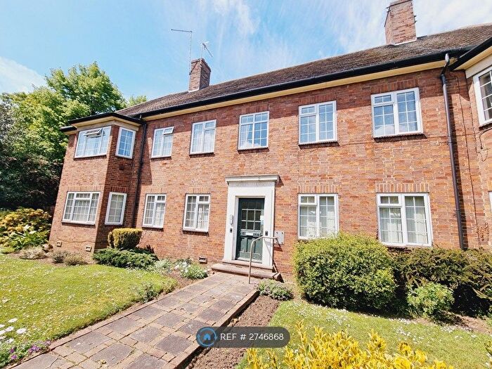 3 Bedroom Flat To Rent In Burghley Mansions, Peterborough, PE1