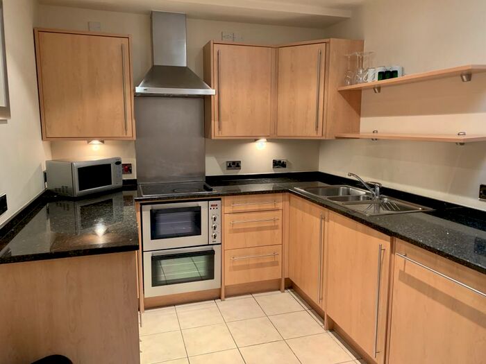 2 Bedroom Apartment To Rent In Weekday Cross, Nottingham, NG1