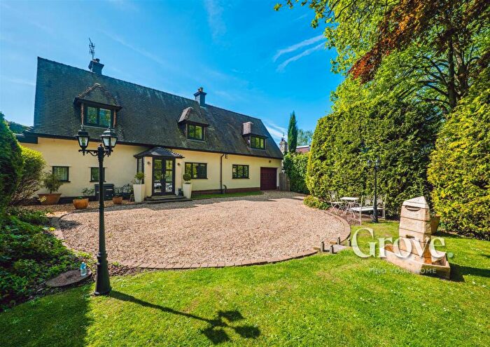 4 Bedroom Detached House For Sale In Wollescote Road, Pedmore, DY9