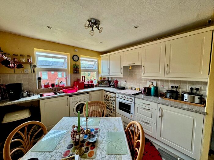 2 Bedroom Maisonette To Rent In Adelaide Walk, Ironville, Nottingham, NG16