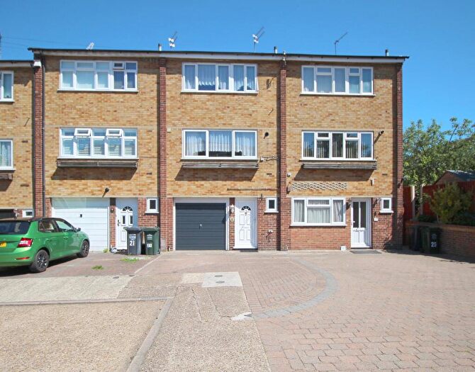 4 Bedroom Town House To Rent In Maida Vale Road Dartford, DA1