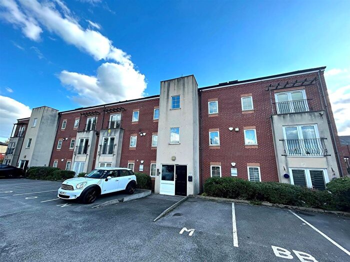 2 Bedroom Flat For Sale In Windermere Road, Leigh, WN7
