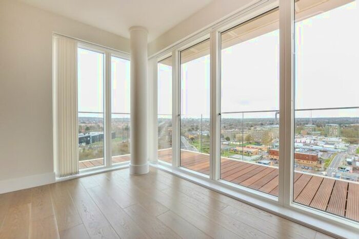 2 Bedroom Flat To Rent In Hopgood Tower, Kidbrooke, SE3