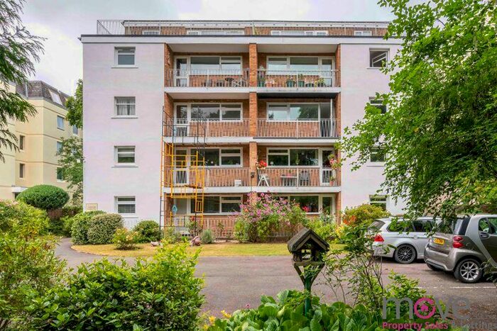 3 Bedroom Apartment To Rent In Pittville Circus Road, Cheltenham, GL52