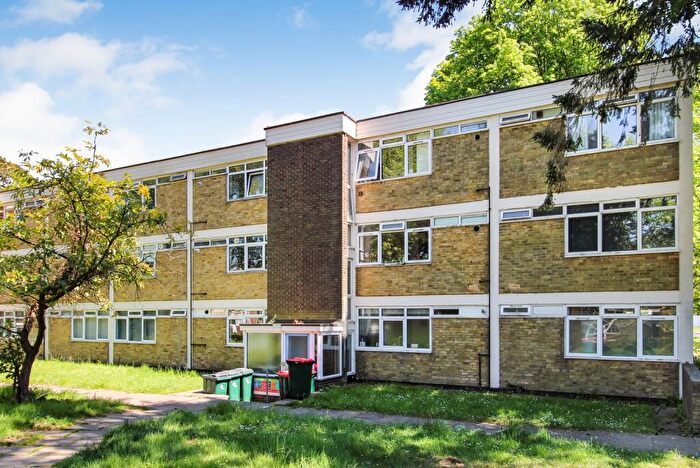 2 Bedroom Flat For Sale In Ifield Drive, Crawley, West Sussex., RH11