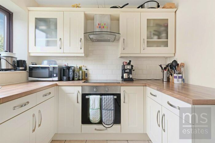 4 Bedroom End Of Terrace House To Rent In £pppw Heron Drive, Lenton, NG7