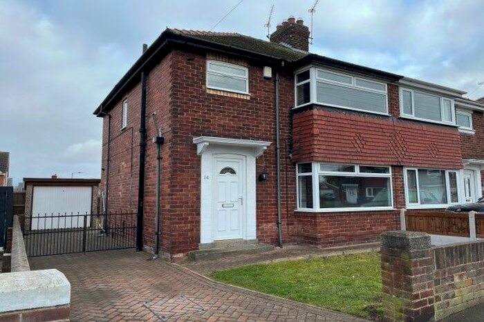 3 Bedroom Semi-Detached House To Rent In Grosvenor Crescent, Doncaster, DN4