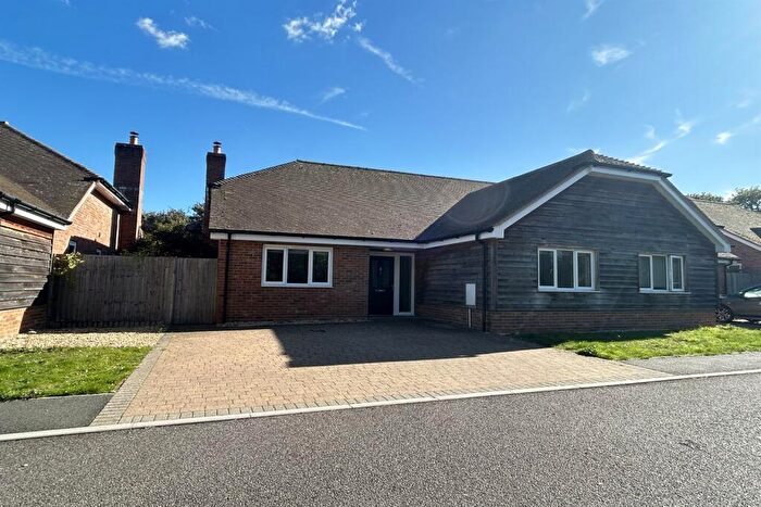 2 Bedroom Bungalow To Rent In Upton Grey, Hampshire, RG25