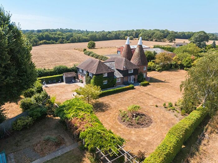 5 Bedroom Detached House For Sale In Postern Lane, Tonbridge, TN11