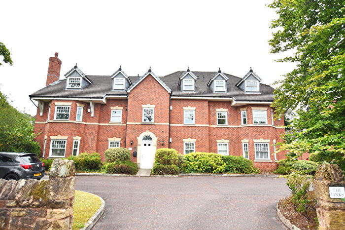2 Bedroom Apartment For Sale In Howbeck Road, Oxton, CH43