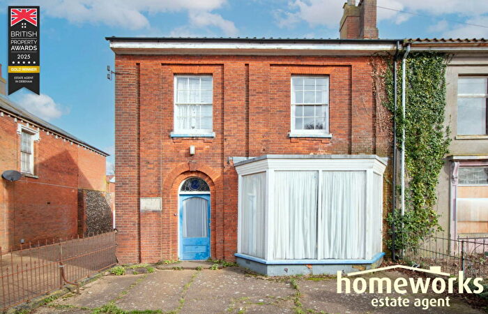 4 Bedroom End Of Terrace House For Sale In Norwich Street, Dereham, NR19